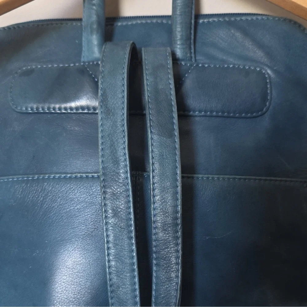 ili New York Blue Gen Leather Backpack Zip- Lined Pockets Silver Hardware